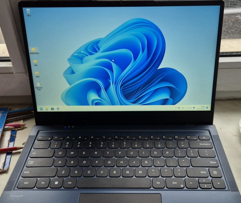 Prawie nowy komputer laptop 1,1ghz Celeron