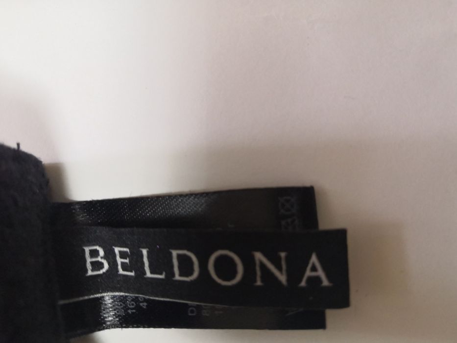 Бюстгальтер бренда Beldona, розмір 85 В.
М'який, з металевими кісточка