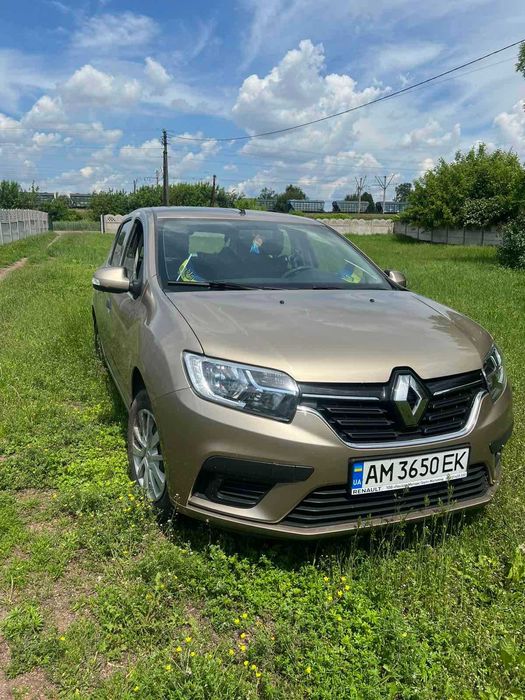 Продам авто Renault sandero 2020 р, із салону, одна власниця.