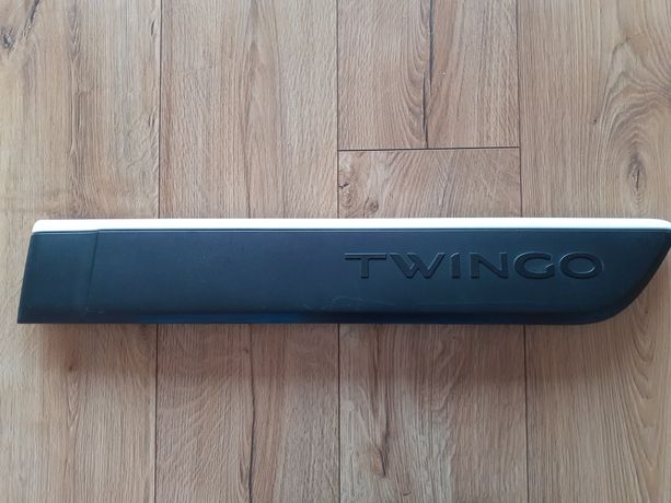 Listwa boczna lewy tył- Twingo III