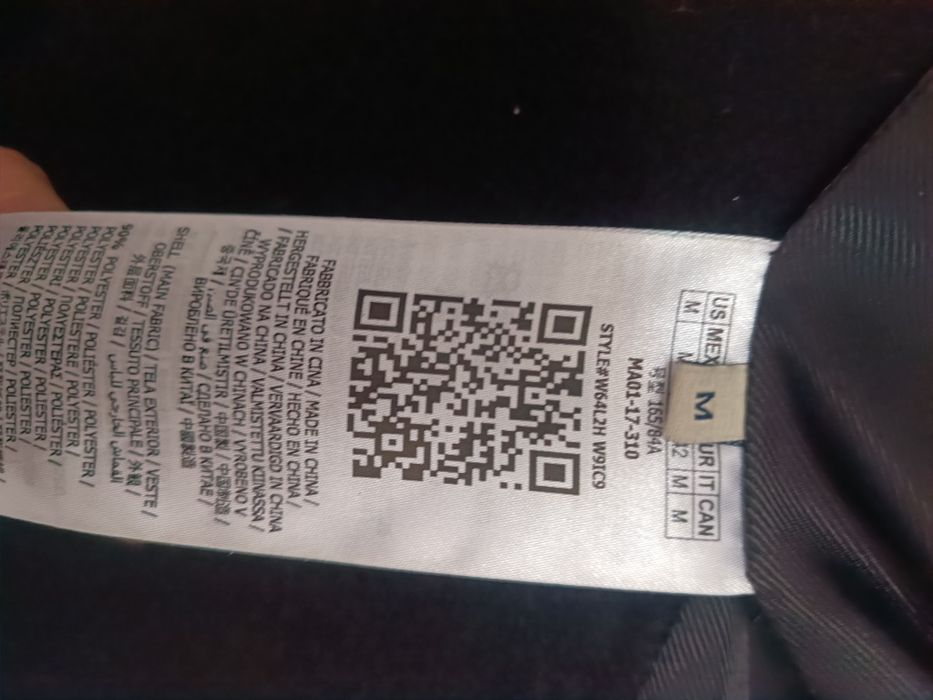 Casaco preto de fazenda da GUESS, tam.M