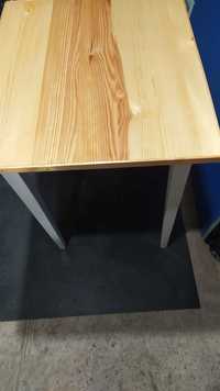 Stół, stolik o wymiarach blatu 67x57 wysokość72