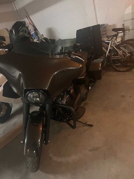 Harley Davidson - FLHTK - ELECTRA GLIDE 2012