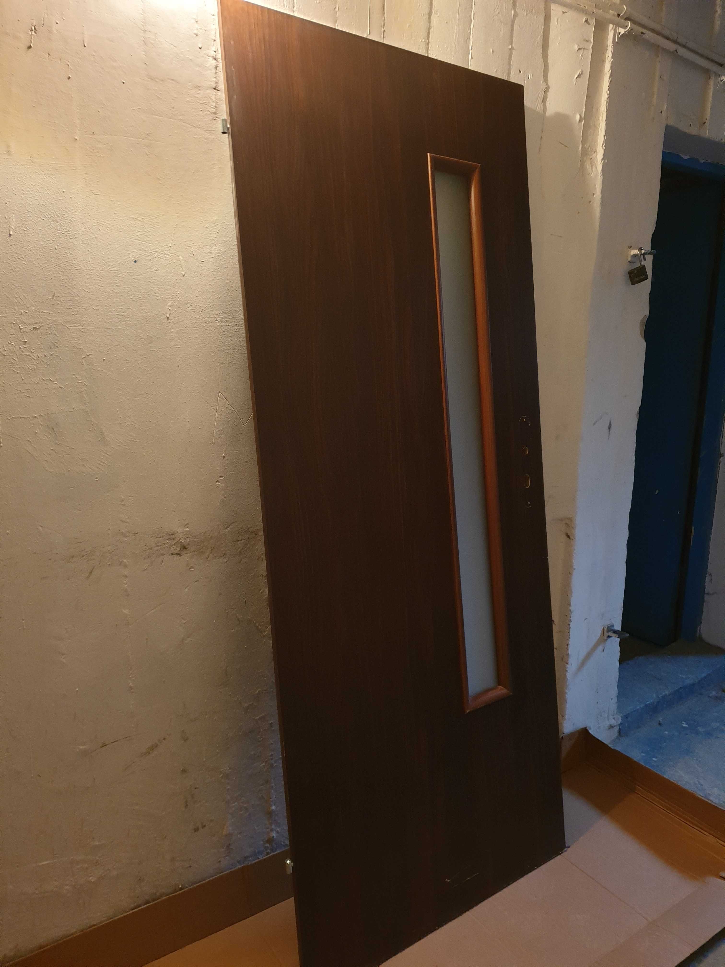 Drzwi  80 cm wewnętrzne pokojowe + futryna kolor orzech/wenge