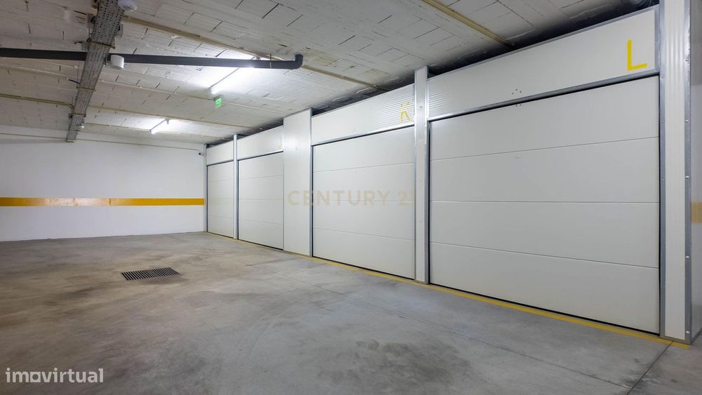 Garagem Dupla/Box para Arrendamento em Vila Nova de Gaia