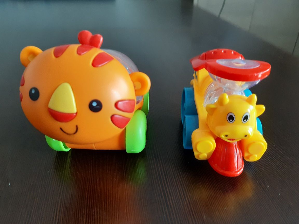Zabawki dla niemowlaka  Fisher price 7 sztuk + gratis canpol