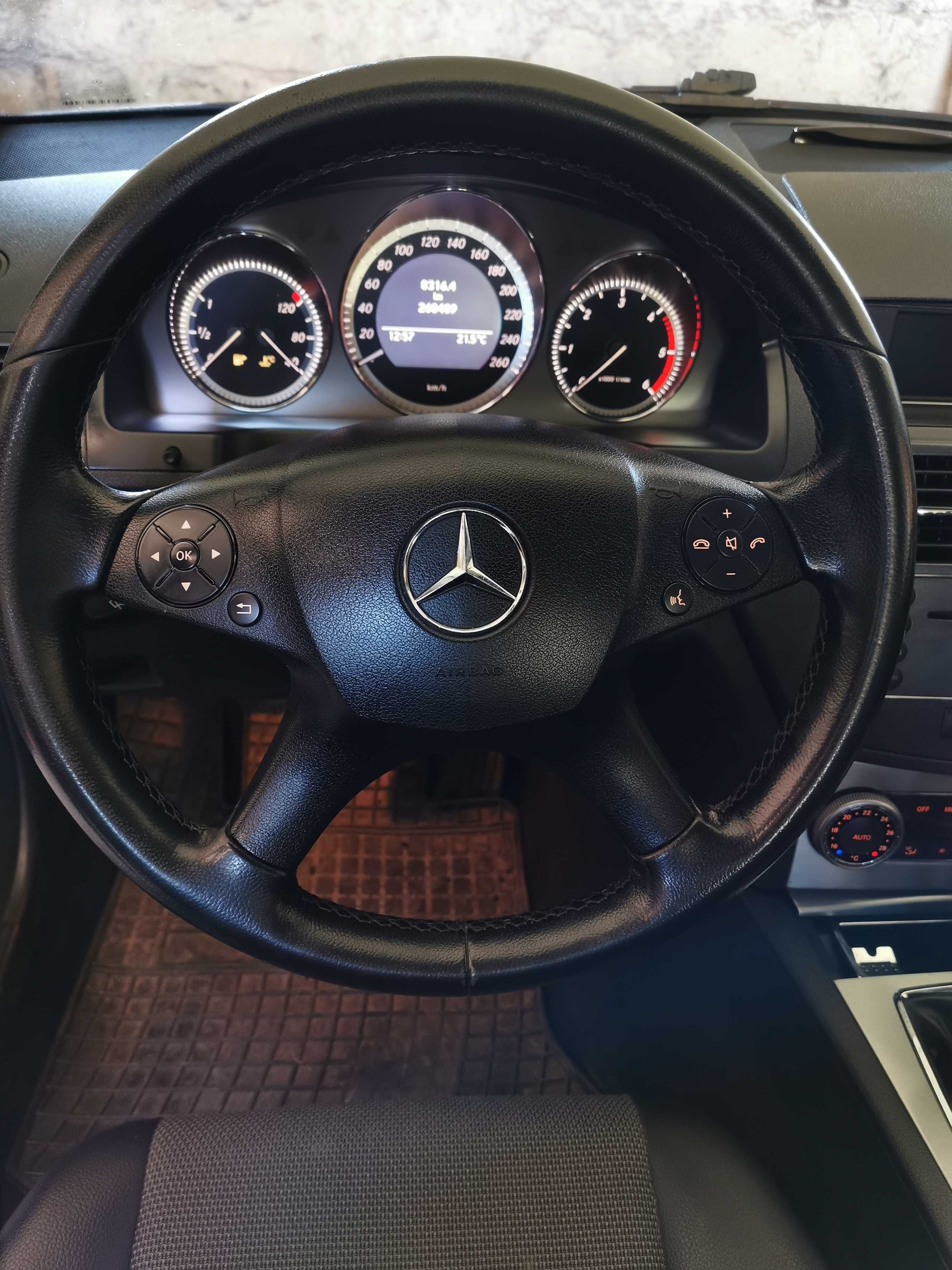 Mercedes-Benz Klasa C W204 C200 2.2 CDI avantgarde 2009r.