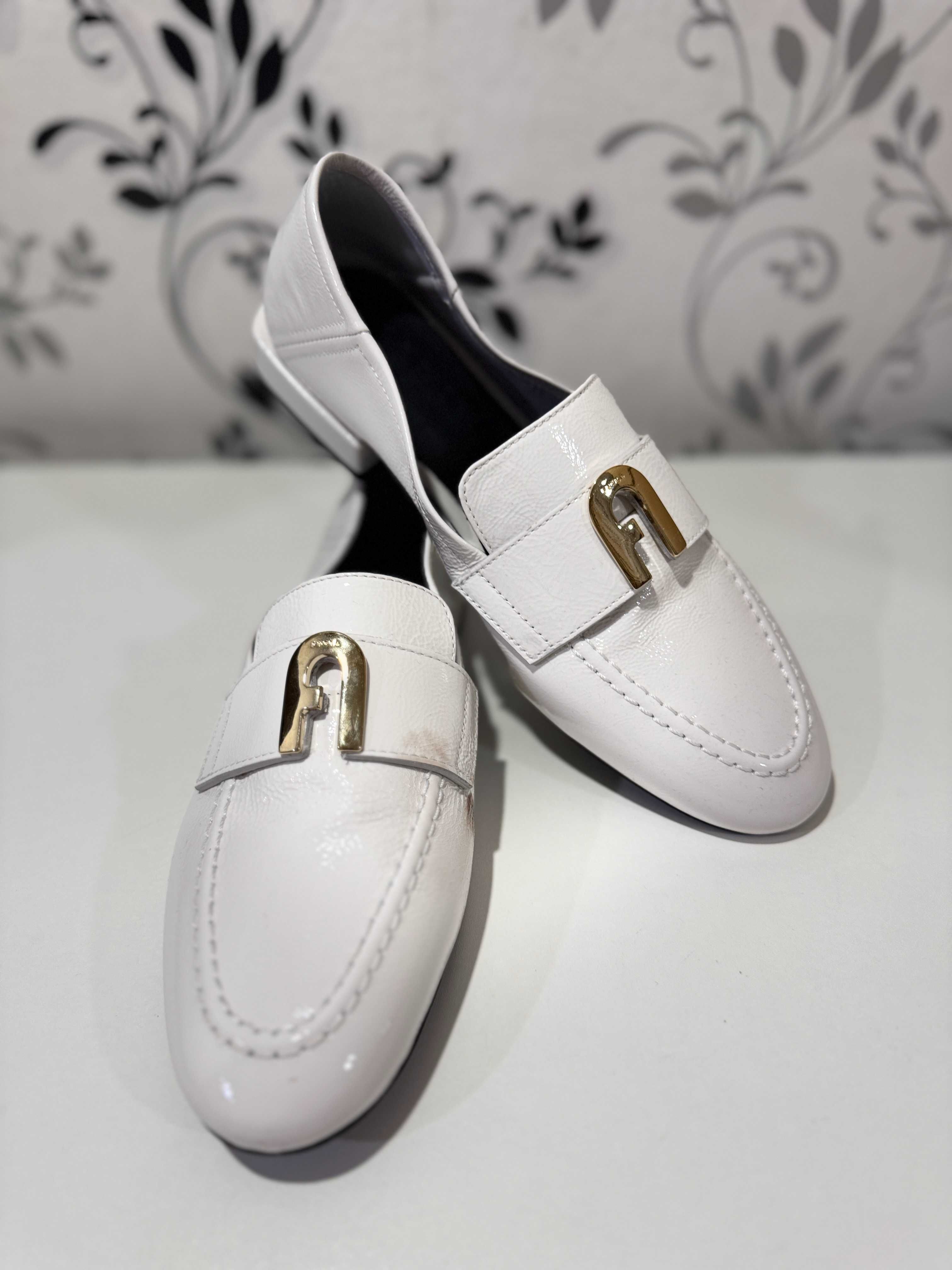 Жіночі лофери Furla, 39р.