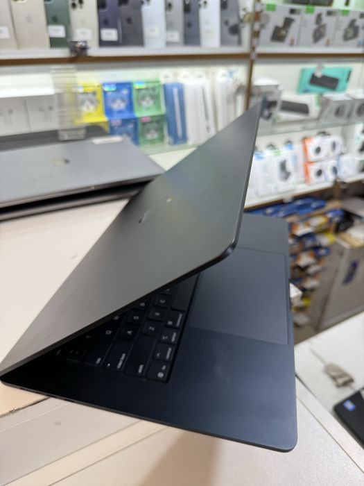 MacBook Air 15 M4 16/256gb 13 циклів заряду