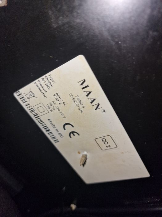 Okap czarne szklo pochlaniacz MAAN 60