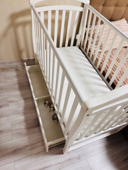 Дитяче ліжечко Верес + матрасик