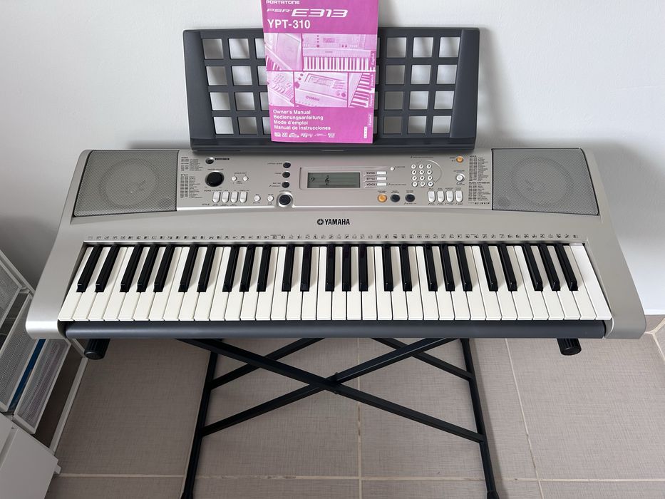 YAMAHA PSR-E313 Portatone Keyboard