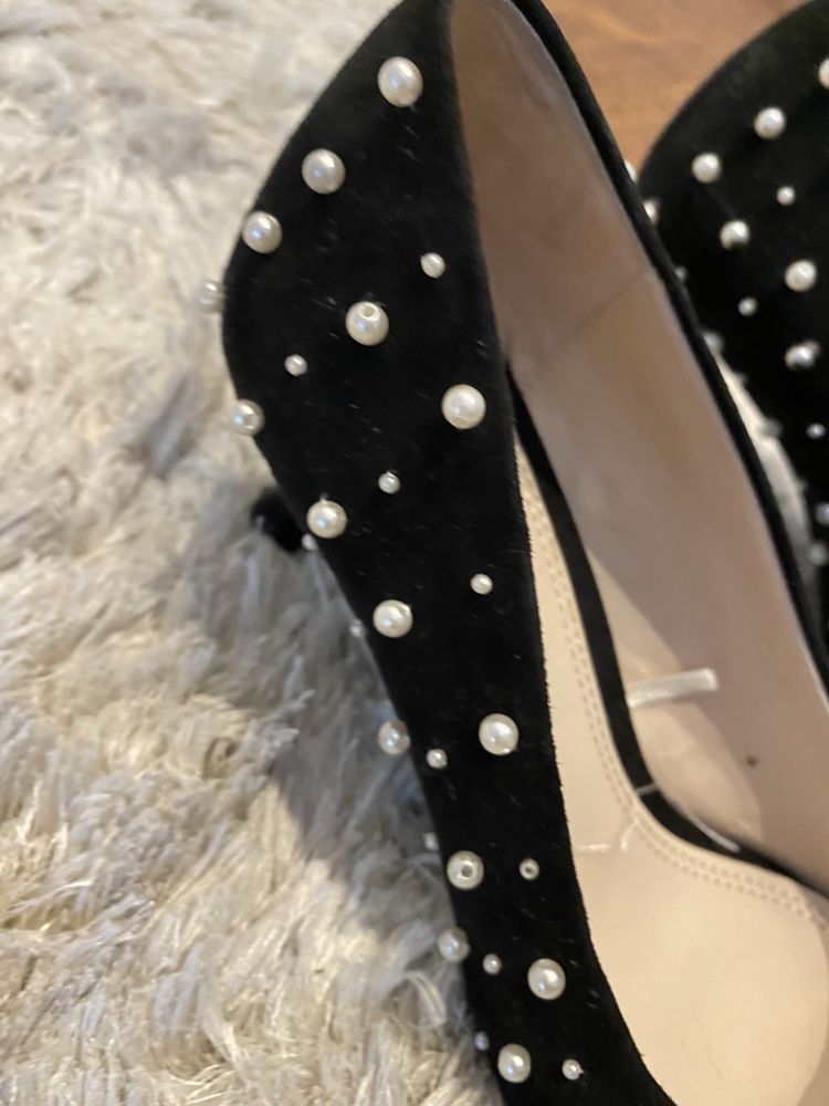 Sapatos zara tamanho 36 lindos novos