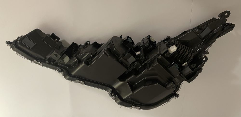 Toyota Corolla E21 lift / lampa prawa przednia prawy przód Full Led