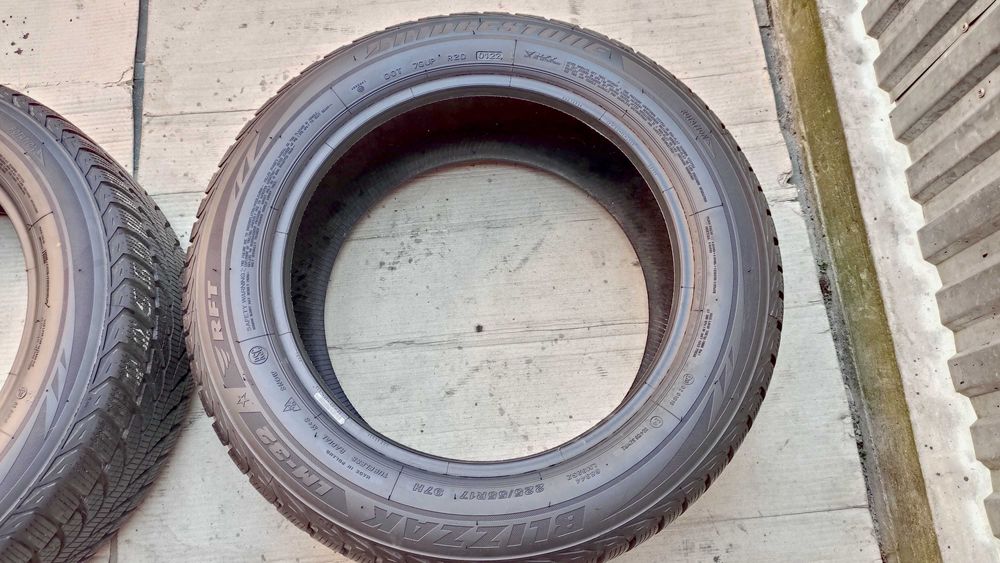 шини 225/55R17. Bridgestone. 8,5мм. 2022р.