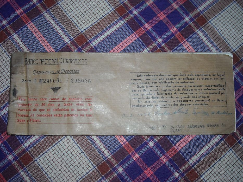 Livro de cheques antigo Anos 50 Banco Nac. Ultramarino