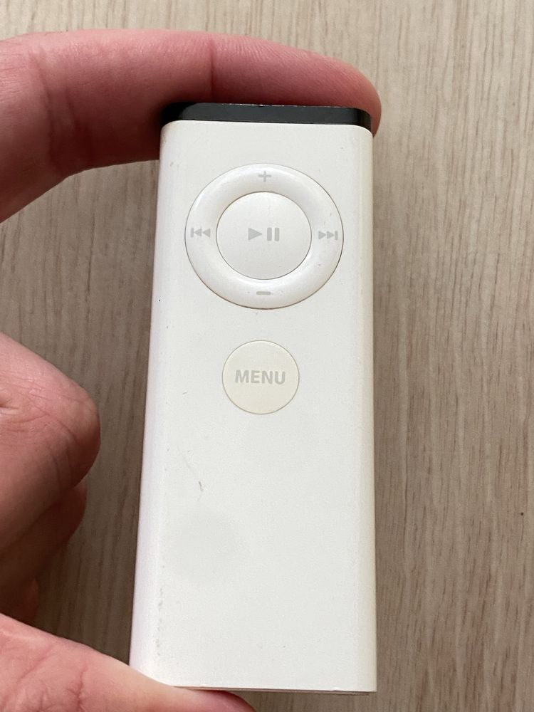 Пульт apple remote A1156