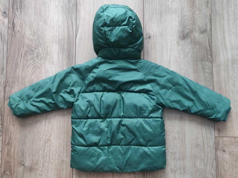 Теплая куртка Zara Baby 98 см. 2-3 г. с капюшоном, зеленого цвета.