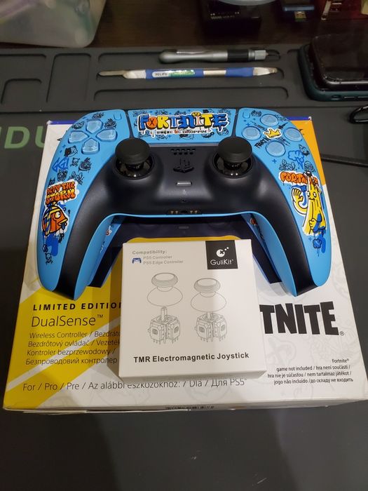 Fortnite Dualsense Limited Edition + Gulikit TMR Pro