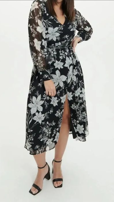 Платье 44р. Reserved