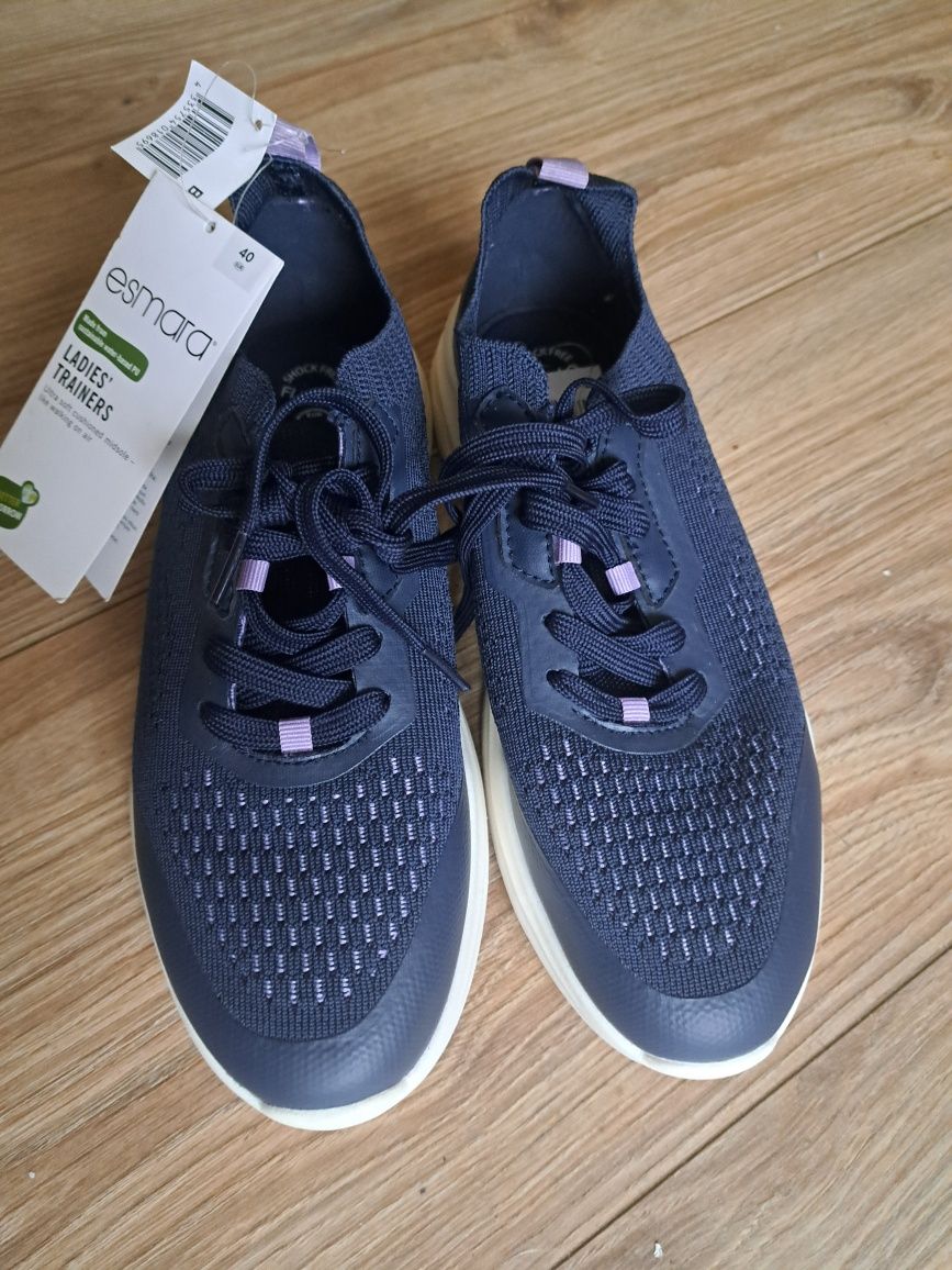 Sprzedam NOWE buty
