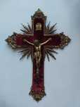 Crucifixo parede bronze/veludo