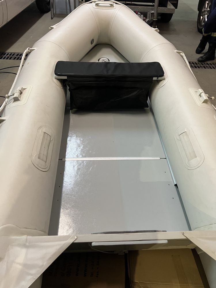 Barco Pneumático QuickSilver- (Restaurado) com Motor de 18cv Tohatsu