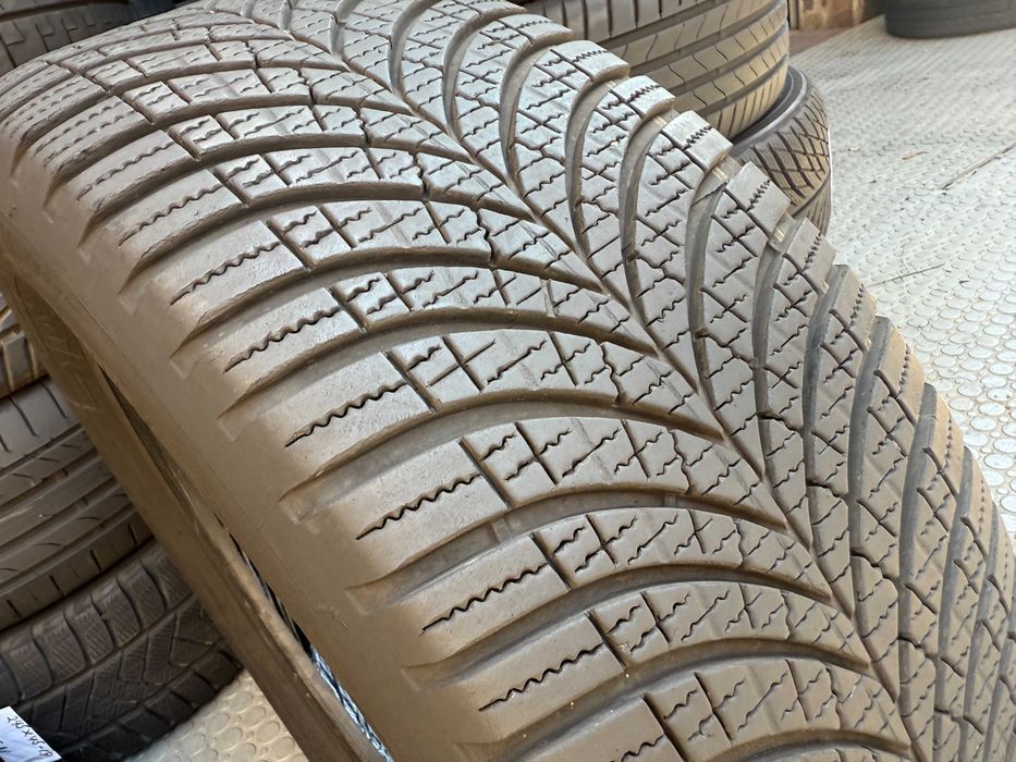 235-60 R18 103T Goodyear Vector 4 Seasons Gen3 розпаровка 1шт