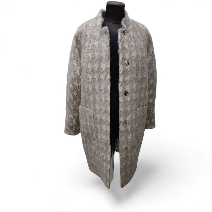 Пальто жіноче тепле