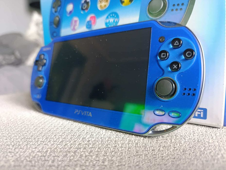 PsVita Saphirre Blue Special Pack