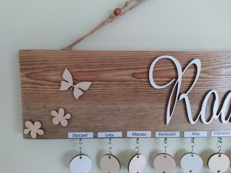 Kalendarz na ścianie