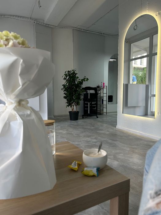 Оренда робочого місця перукаря