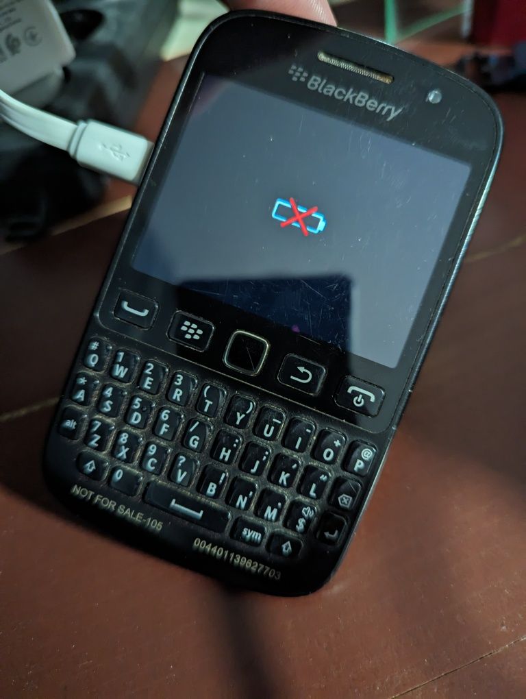 Blackberry 9720 опис