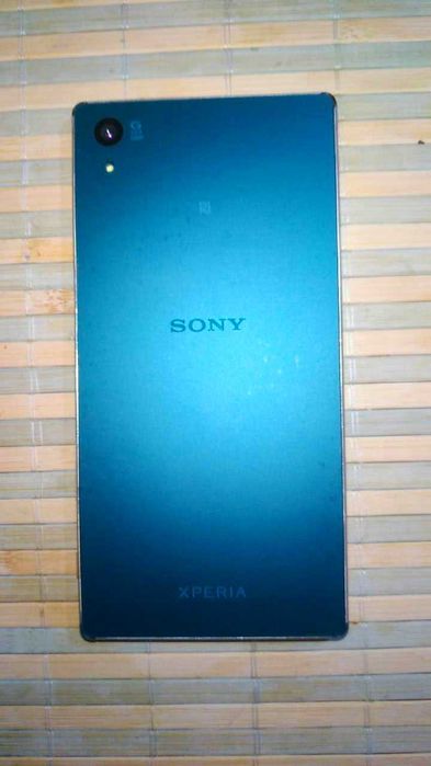 Sony Xperia E6683  3/32GB  Z5 DUAL   На детали целиком