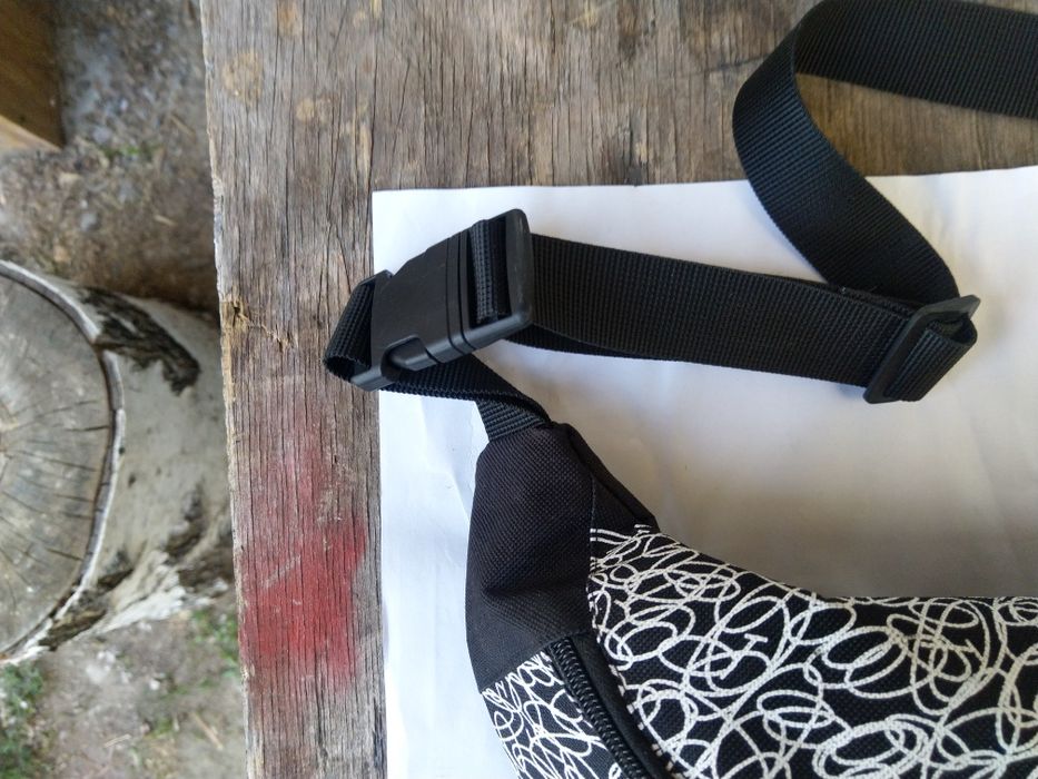 Сумка - бананка из водоотталкивающей ткани.