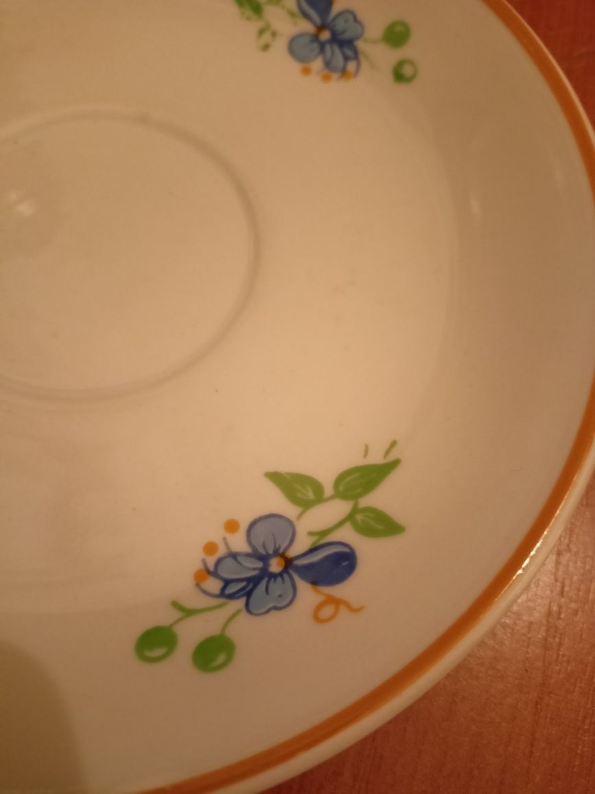 Talerzyk pod filiżankę Lubiana 2 spodek porcelana kwiatki niebieskie