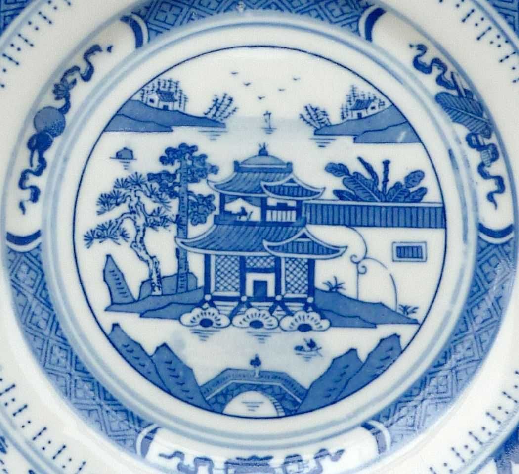 chiński talerz - biały i niebieski - porcelana eksportowa Jingdezhen