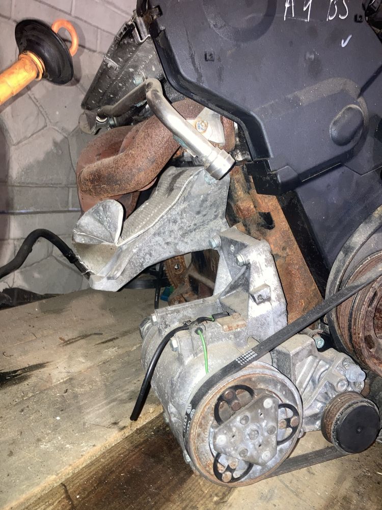 Двигун Volkswagen PASSAT B5 Audi A4 B5  1.8 ARG Дефект піддона !!!
