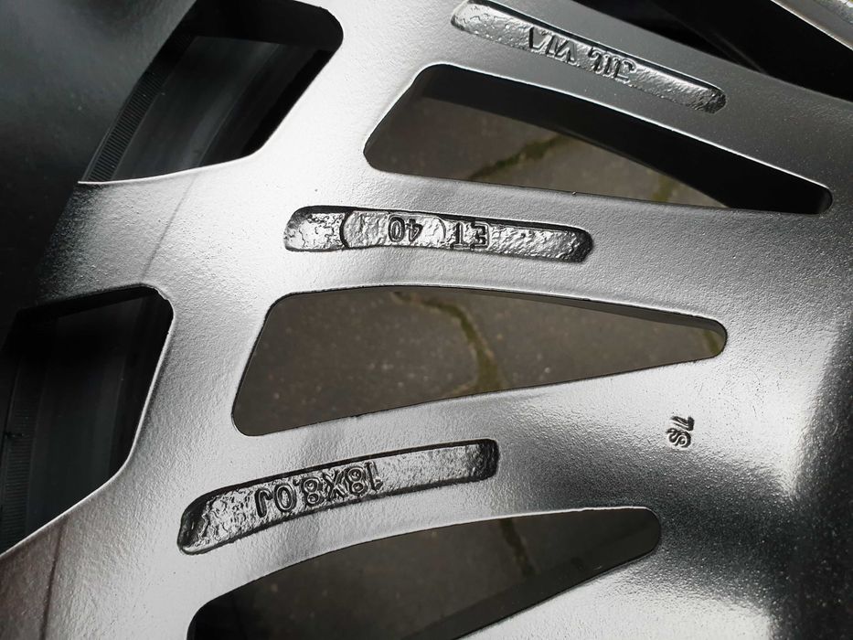 Felgi aluminiowe 79 18" 5x100 et40 Audi Skoda Seat itp.