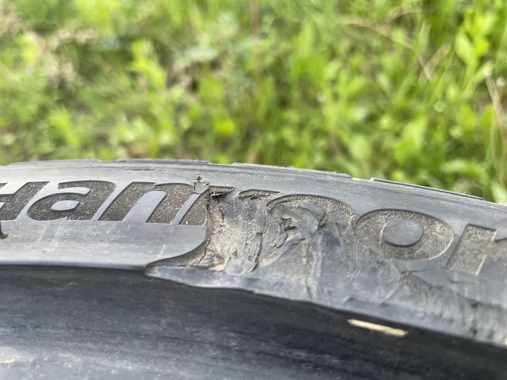 Резина шини літо 235 35 R19 Hankook