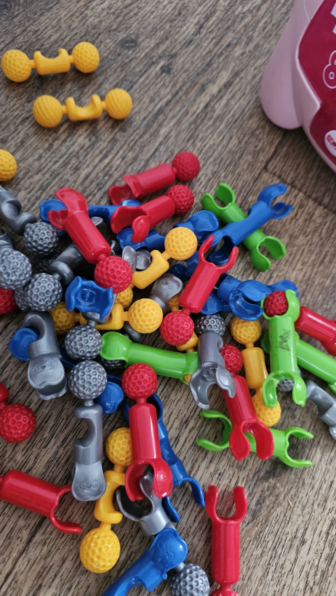 Zestaw zabawek, świnka skarbonka fisher price sorter dinozaury klocki