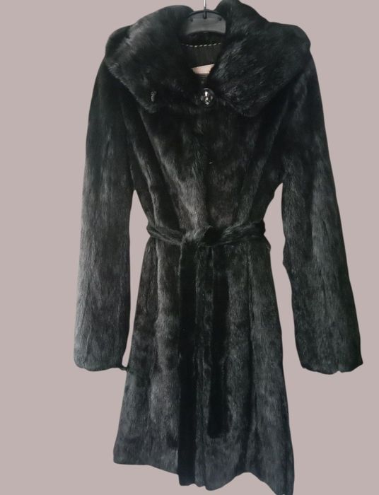 Дл 100см. Норковая шуба с капюшоном. Натуральная шуба