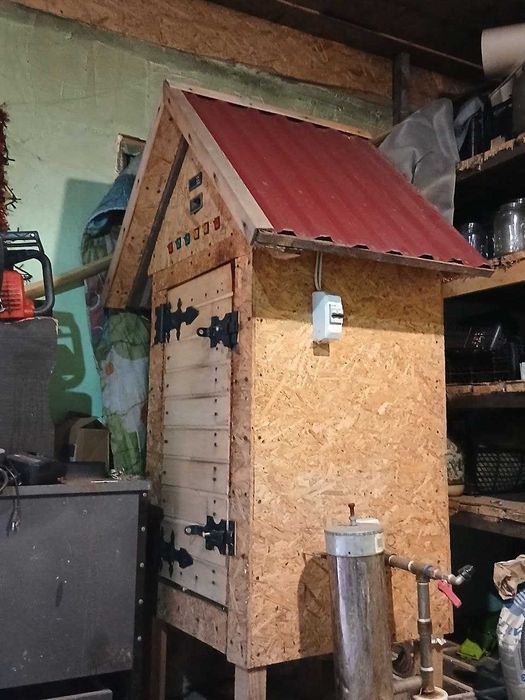 продам  коптильня холодного копчения и теплого