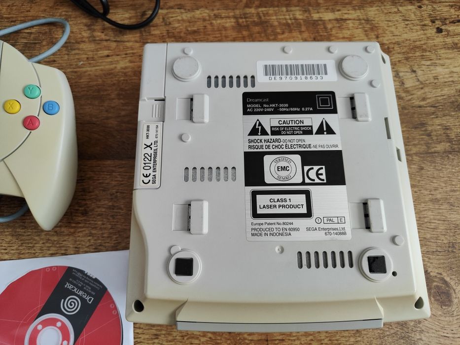 Sega Dreamcast PAL konsola do gier 100% sprawna zestaw pad kable