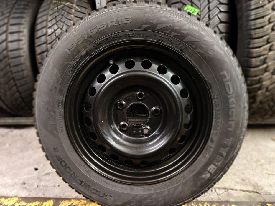 Nowe Koła Zimowe Hyundai Kia Mazda 5x114,3 195/65R15 Nokian