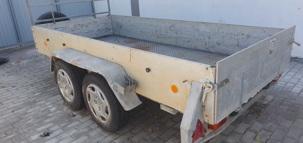 Reboque 2 eixos com documentos