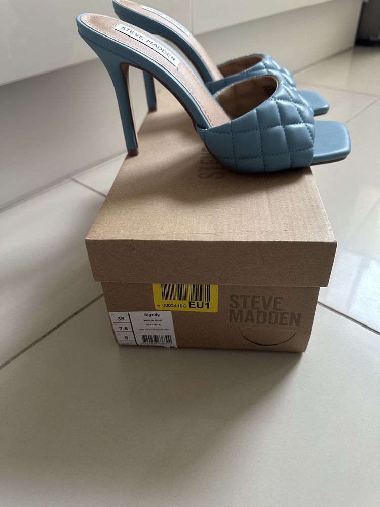 Klapki Steve Madden Signify rozmiar 38 niebieskie nowe pudełko