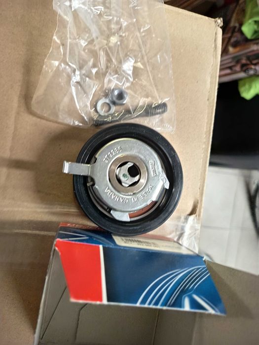 Komplet części VW T4 przeguby rozrzad łożysko szczęki lusterko