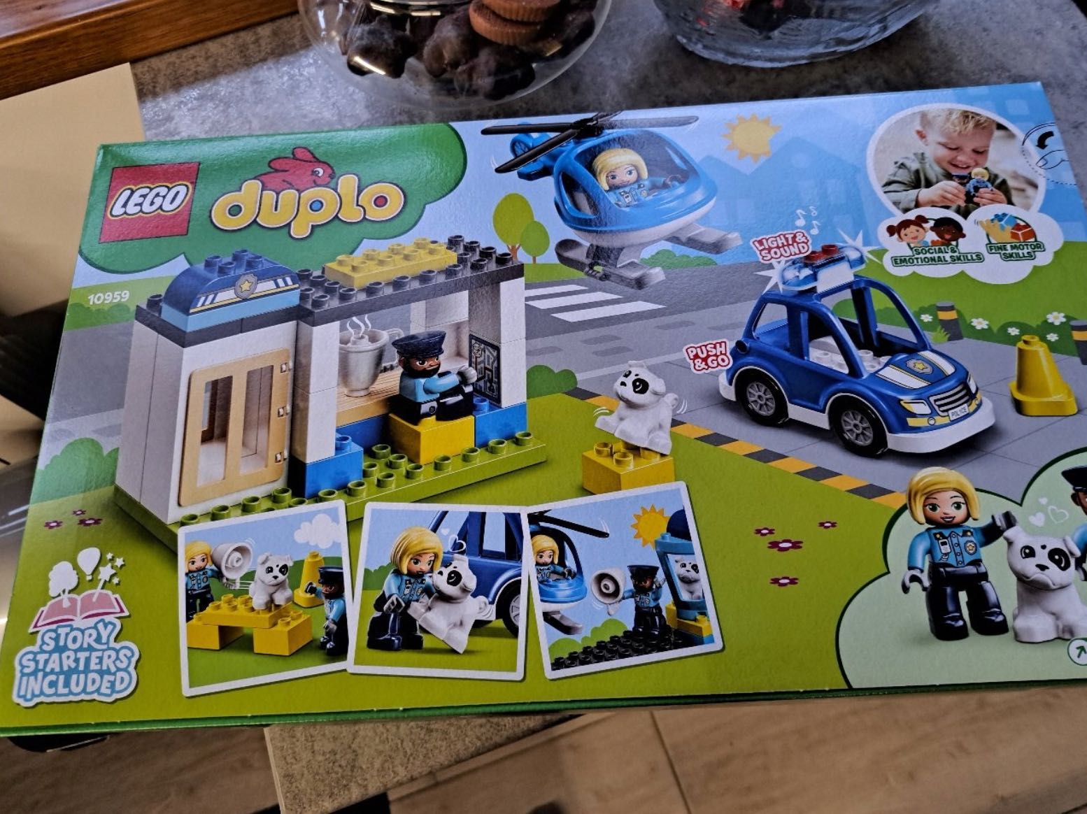 PROMOCJA! Zestaw Klocków - LEGO DUPLO Posterunek Policji i Helikopter!