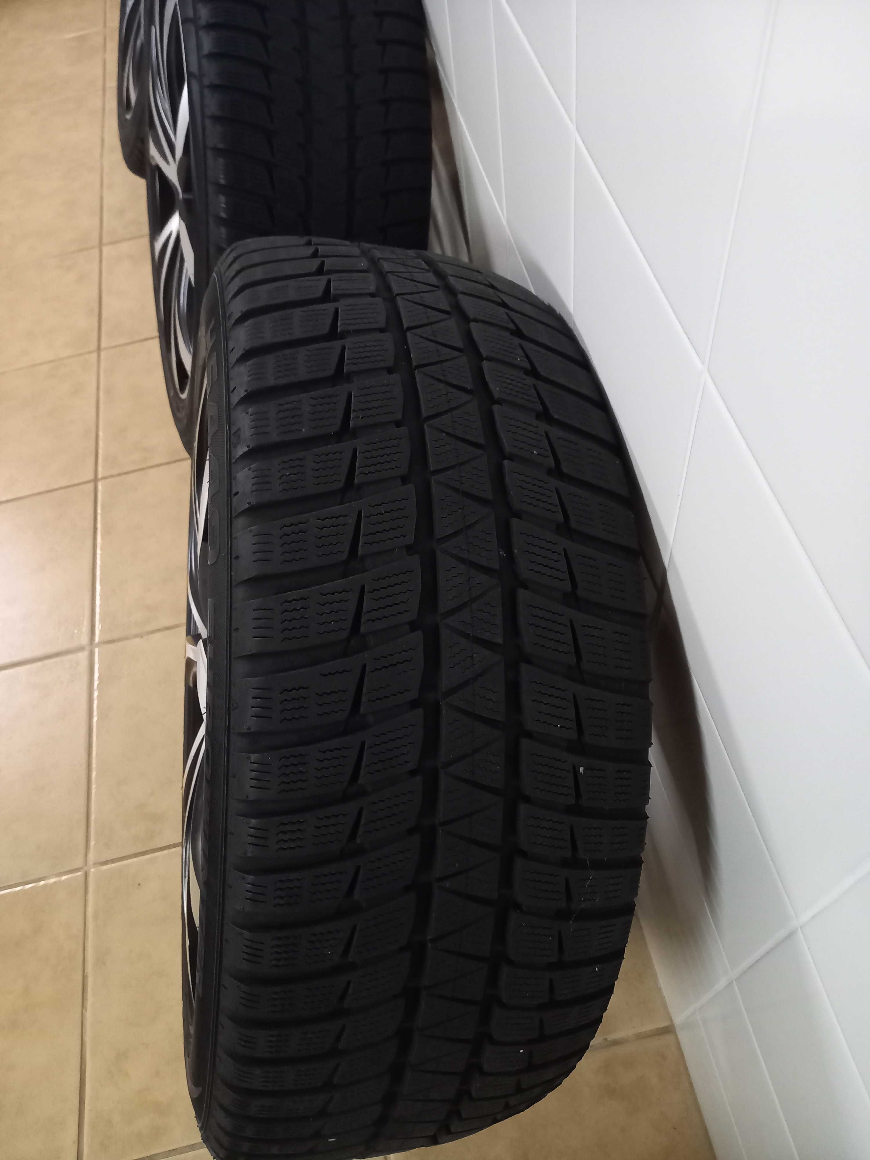 Jantes bluetec com pneus Falken